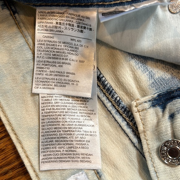 NWT Levis 524 Cropped Skinny Jean - Picture 4 of 6